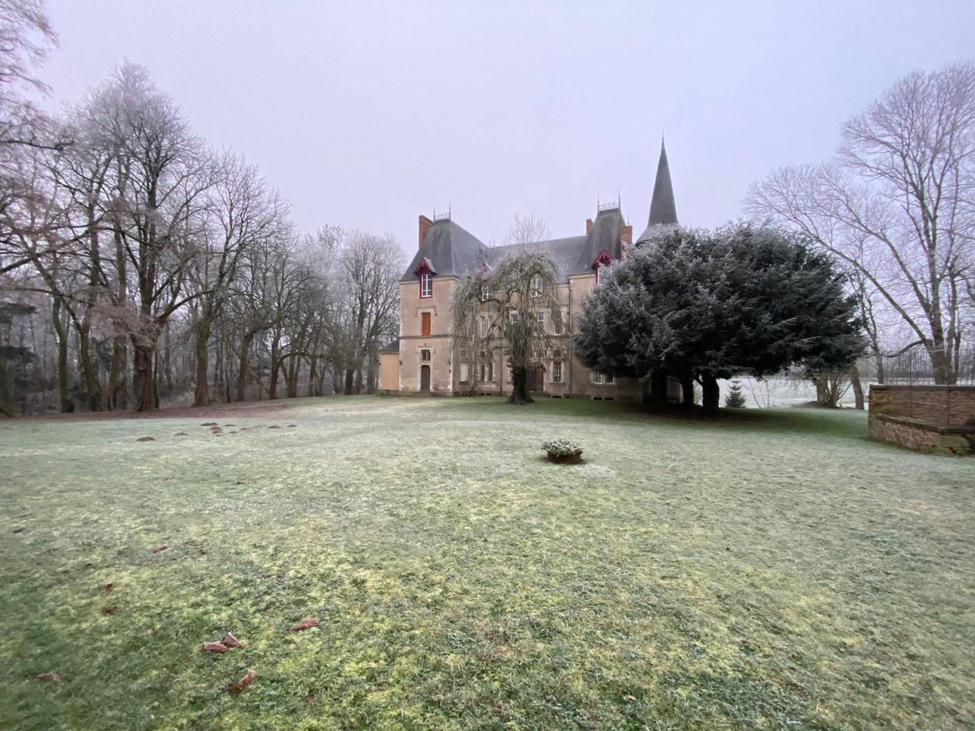 Bed and Breakfast Le Chateau Du Grand Coudray Villaines-la-Juhel Exterior foto