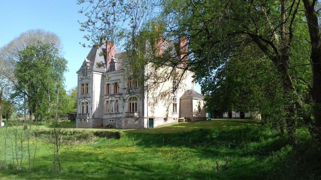 Bed and Breakfast Le Chateau Du Grand Coudray Villaines-la-Juhel Exterior foto